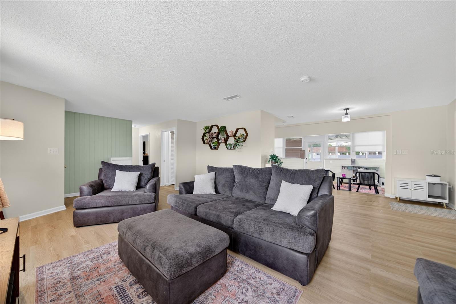 Image 21 of 66 For 807 Melody Lane