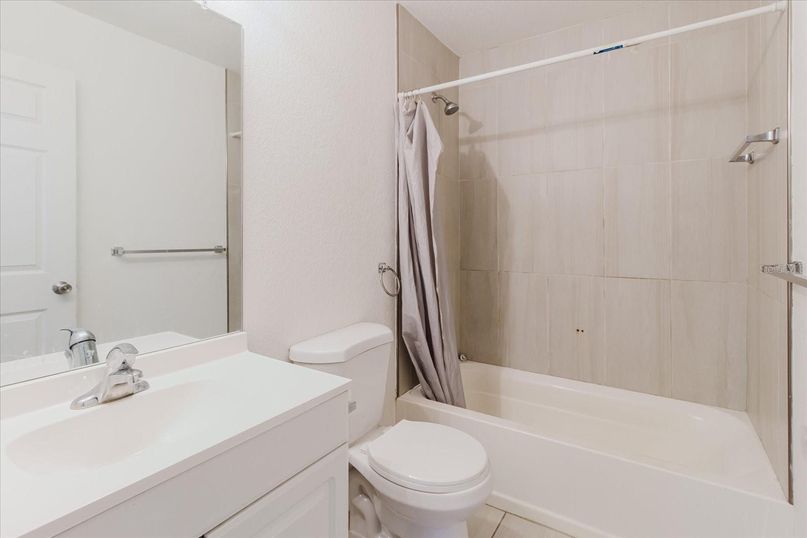Image 23 of 37 For 5723 5th Street E
