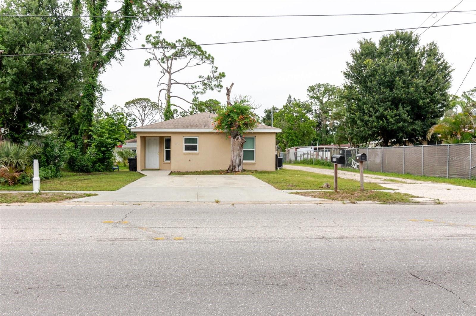 Image 29 of 37 For 5723 5th Street E