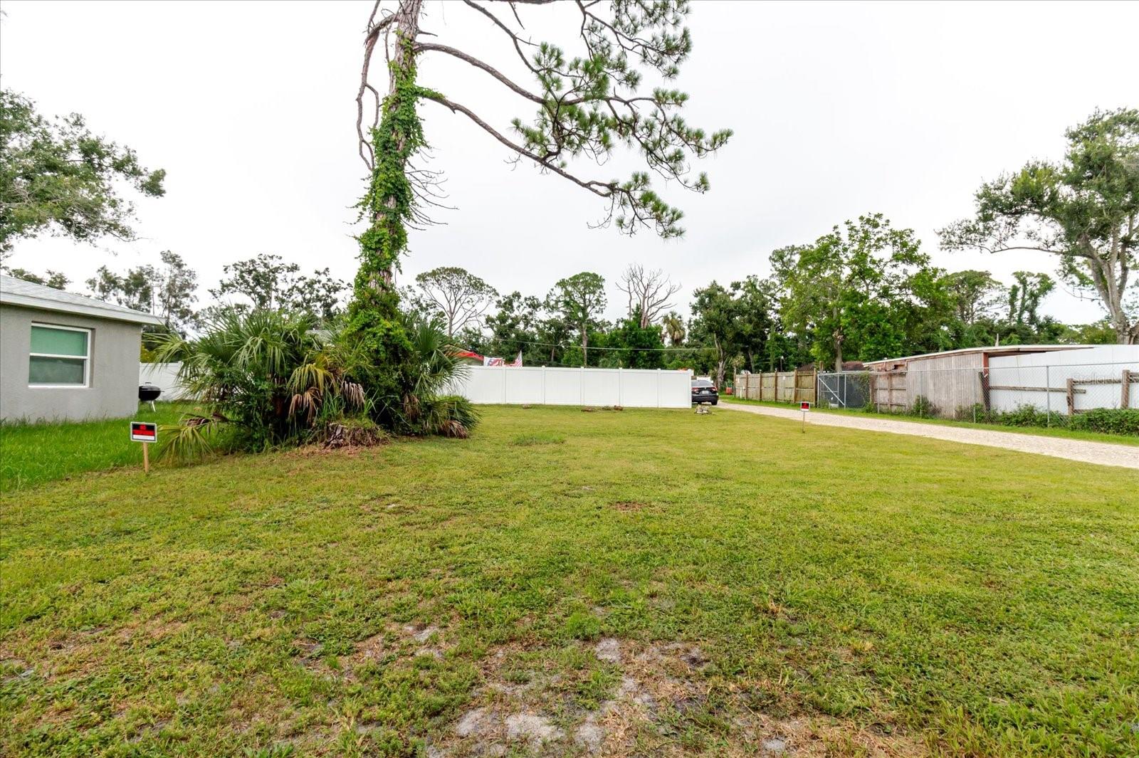 Image 30 of 37 For 5723 5th Street E