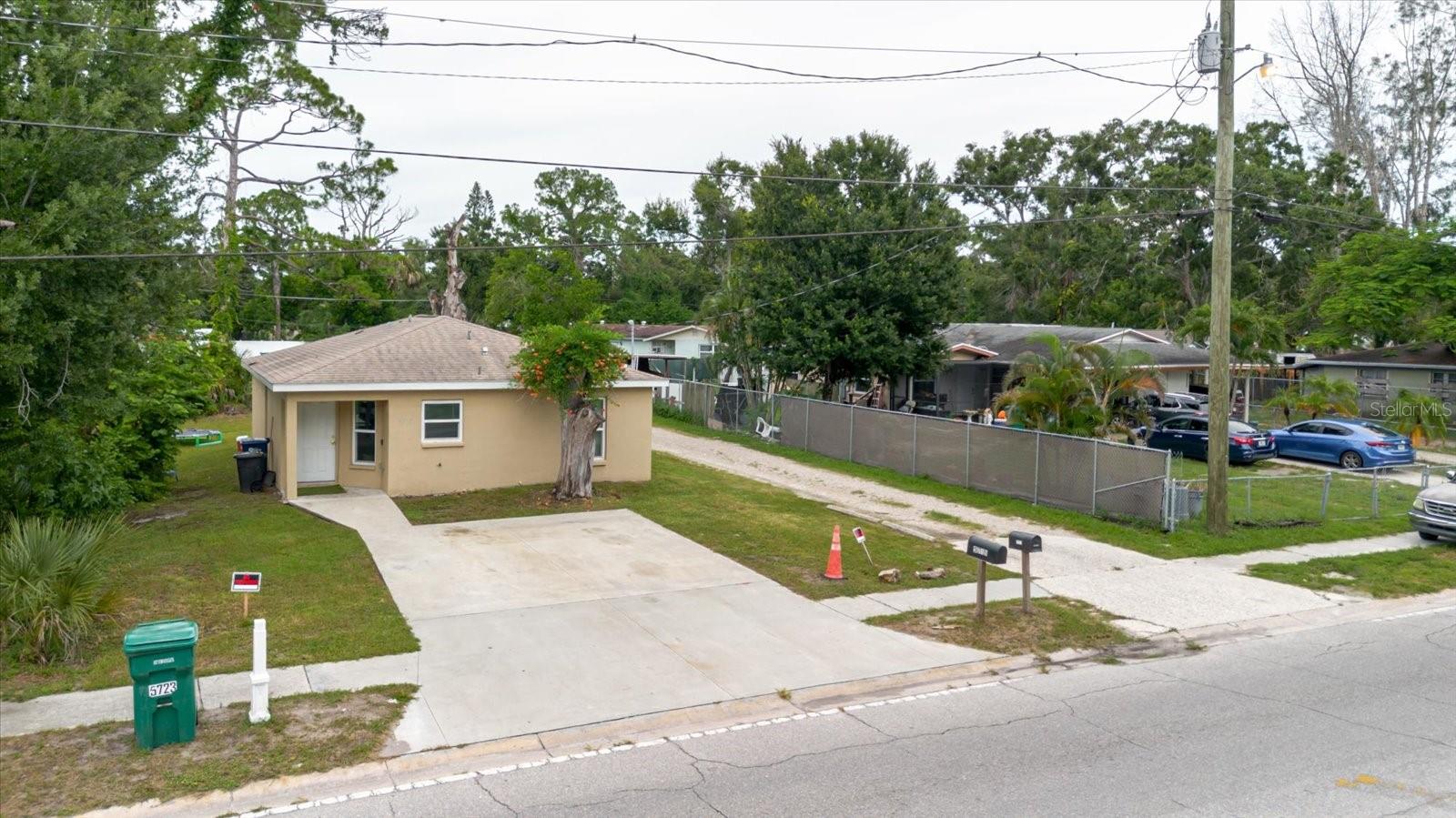 Image 5 of 37 For 5723 5th Street E