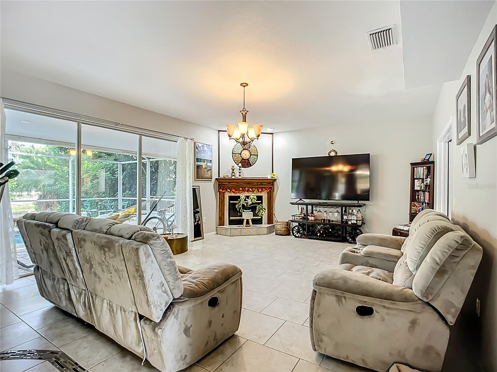Image 19 of 49 For 11014 Sailbrooke Drive
