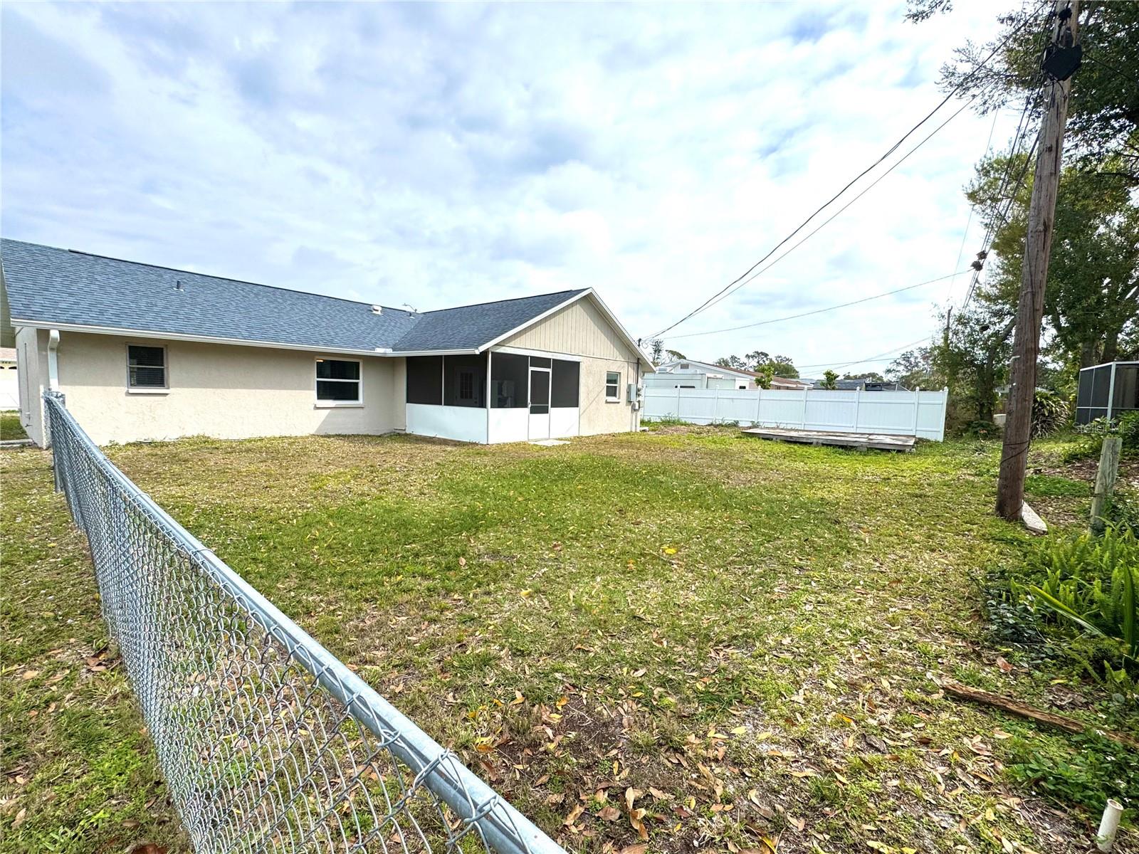 Image 17 of 17 For 868 Darwin Road