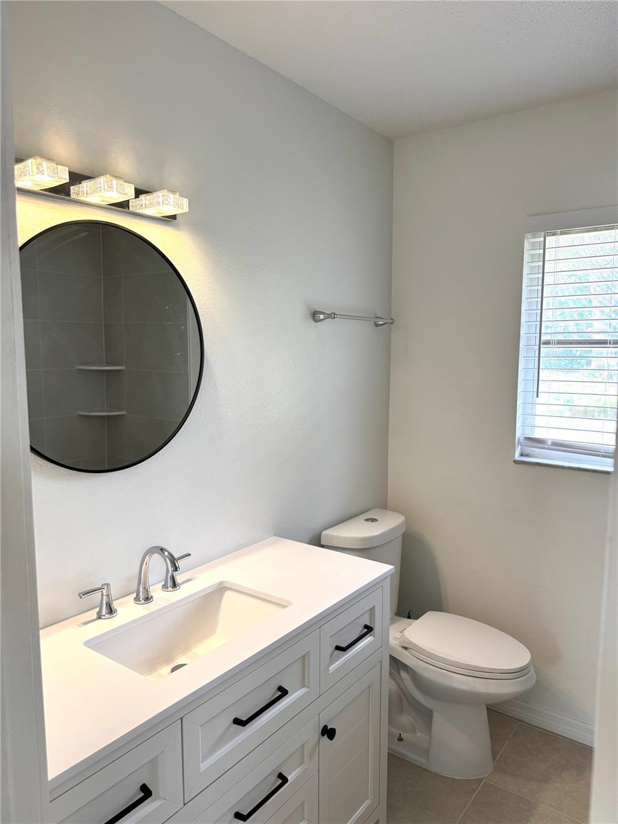 Image 6 of 17 For 868 Darwin Road