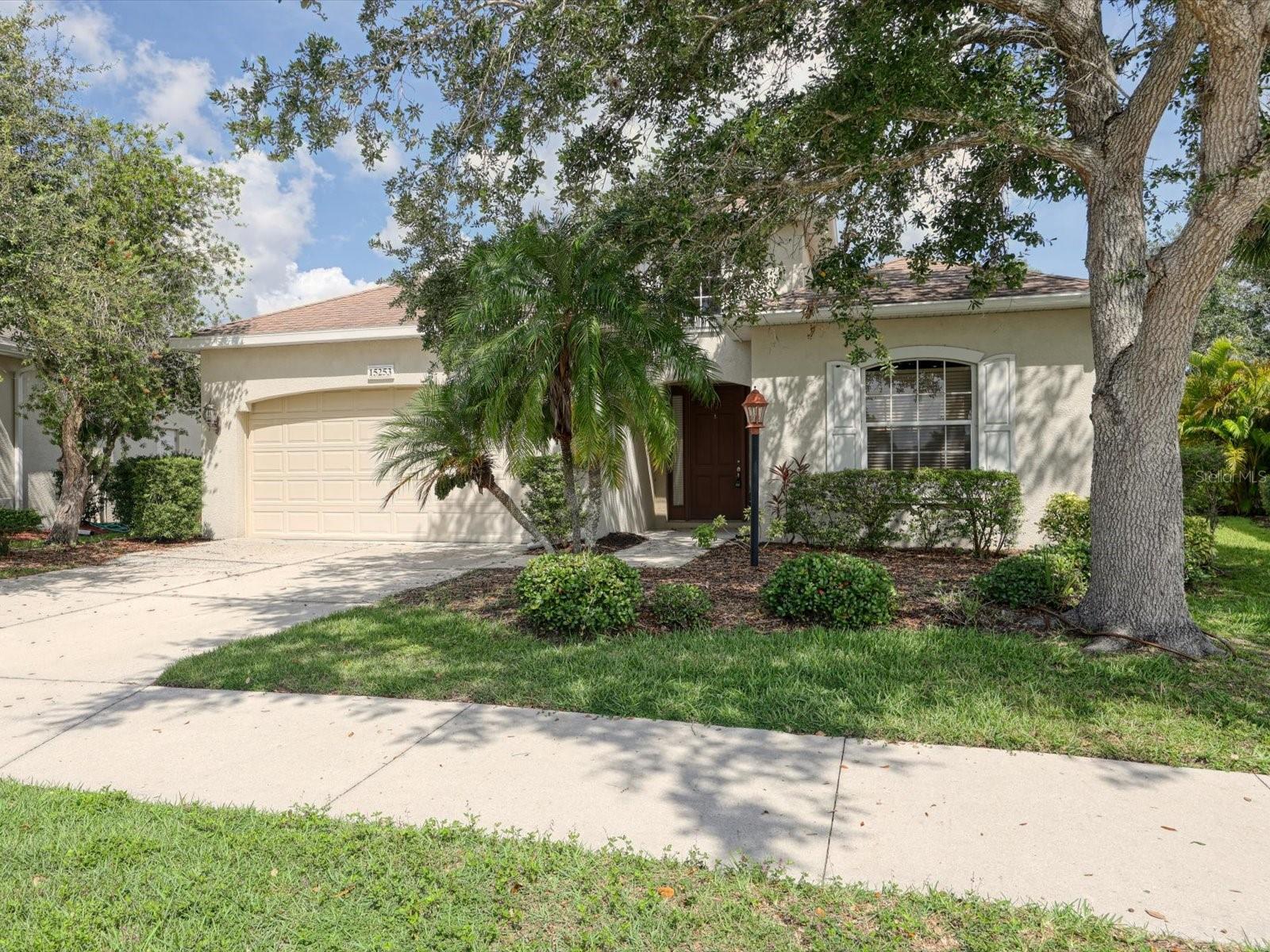 Image 2 of 40 For 15253 Blue Fish Circle