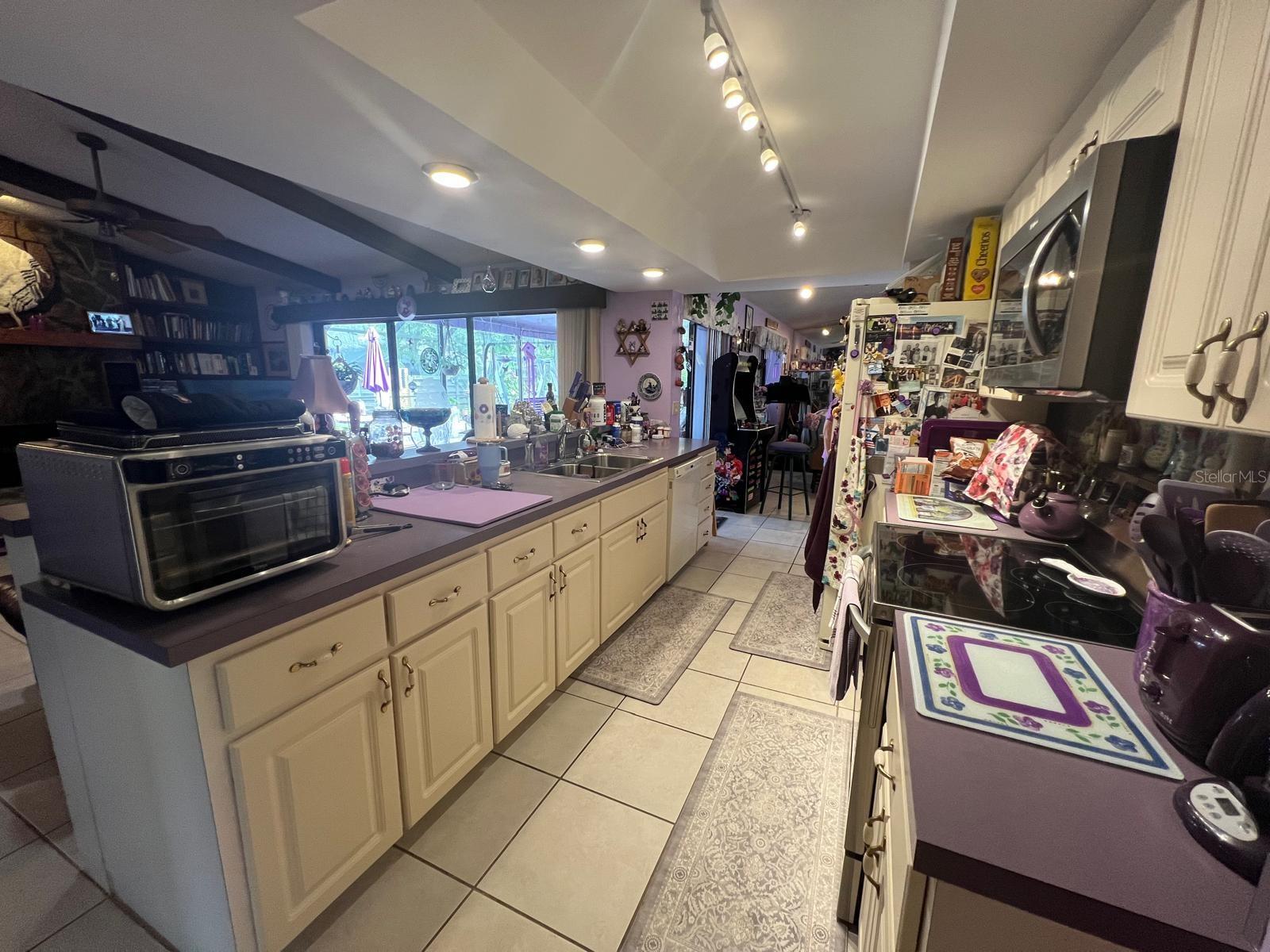 Image 18 of 49 For 4242 Dryden Circle