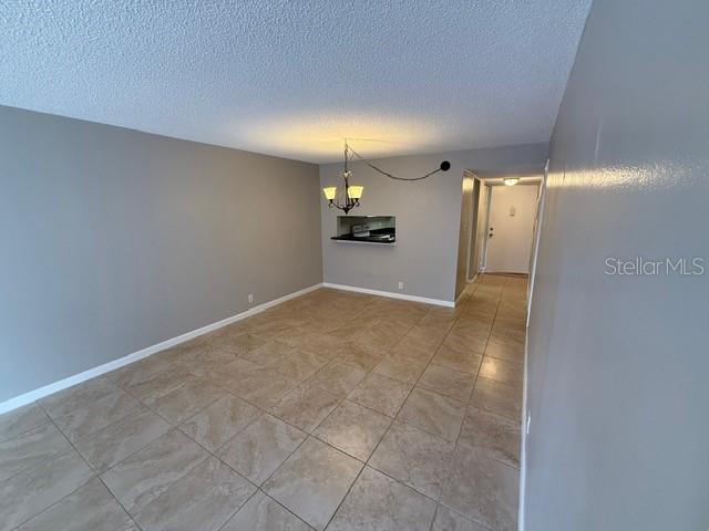 Image 11 of 24 For 2763 Woodgate Lane 111