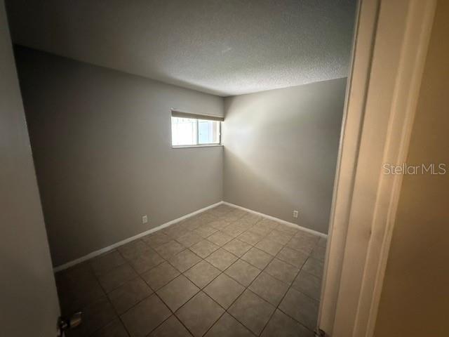 Image 15 of 24 For 2763 Woodgate Lane 111