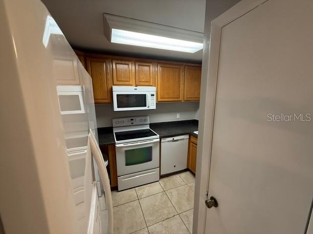 Image 18 of 24 For 2763 Woodgate Lane 111