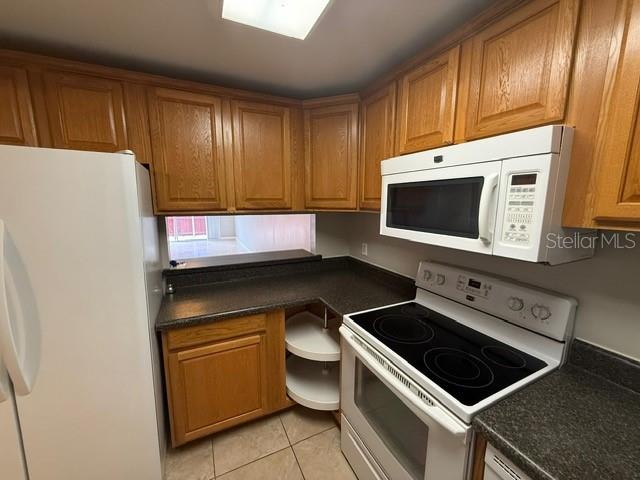 Image 20 of 24 For 2763 Woodgate Lane 111
