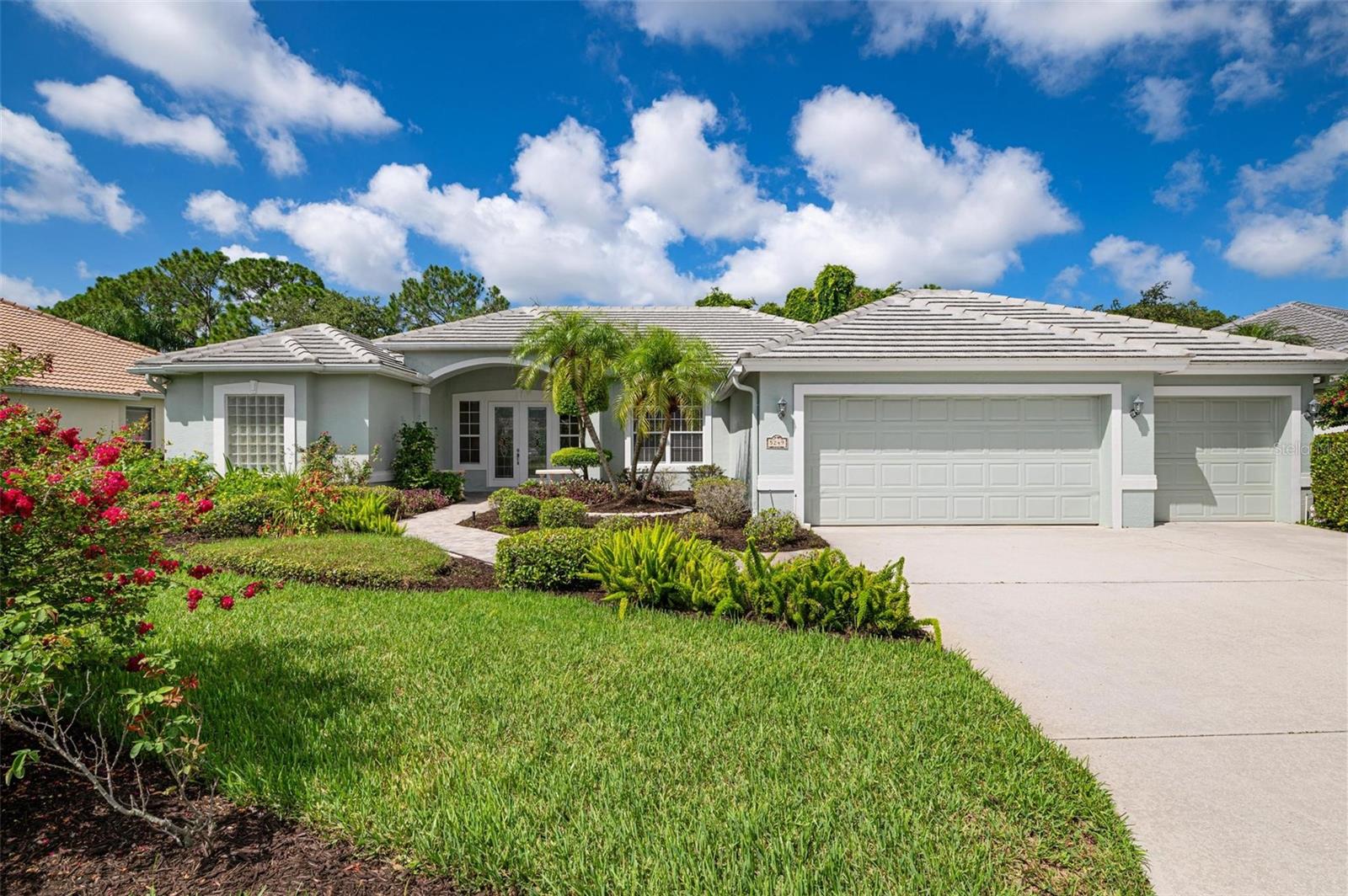 Image 14 of 21 For 5249 Far Oak Circle