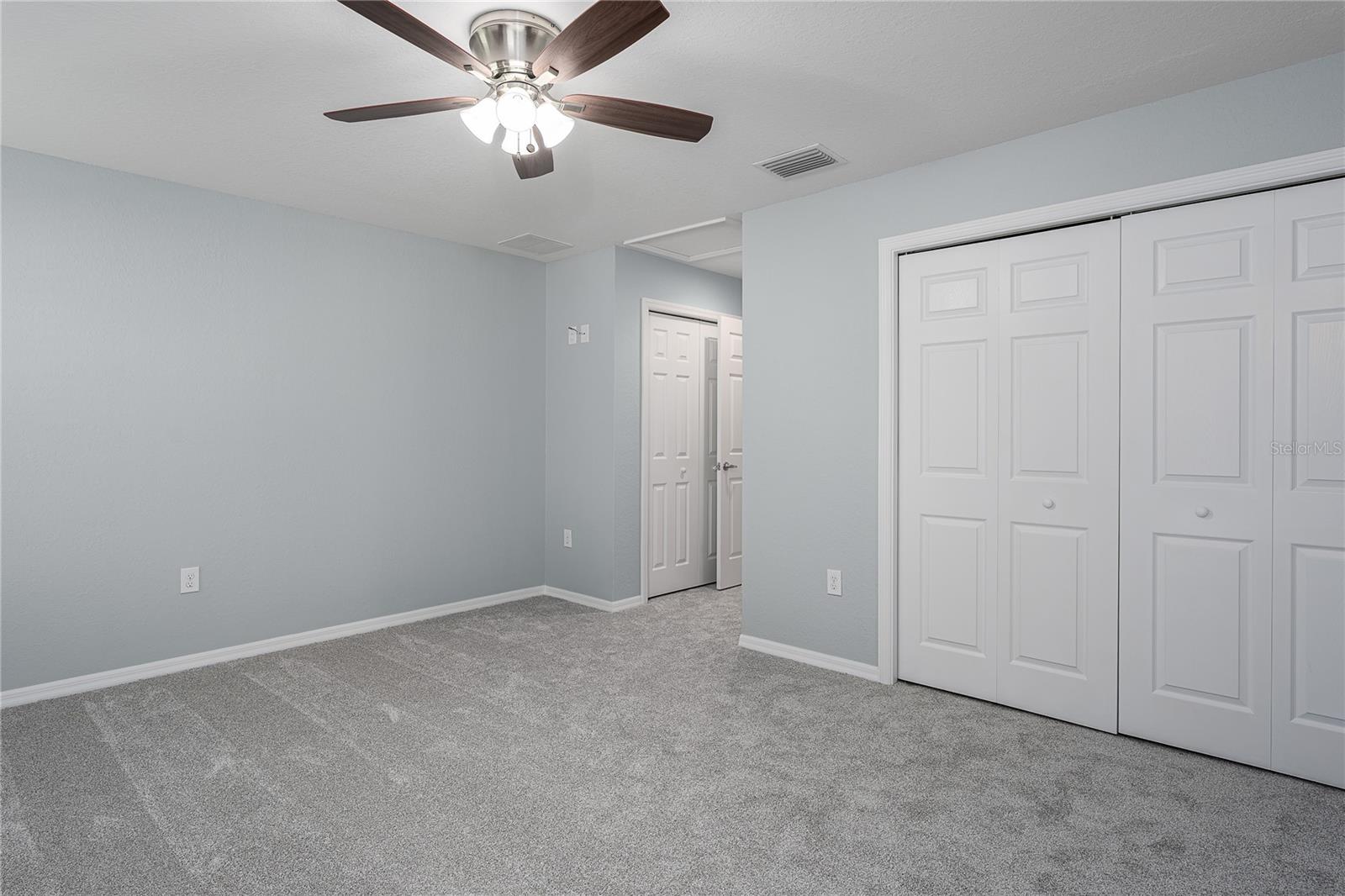 Image 15 of 32 For 2223 11th Avenue E