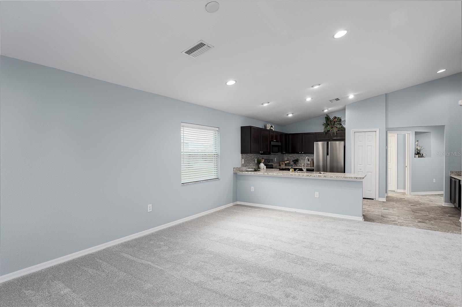 Image 19 of 32 For 2223 11th Avenue E