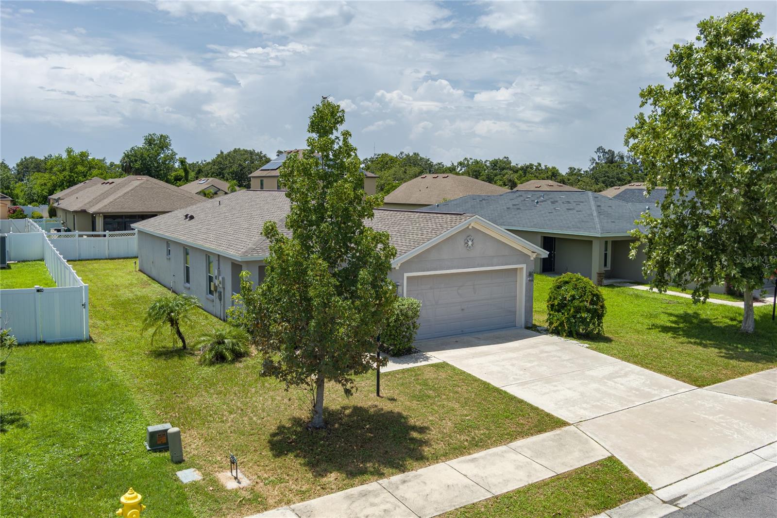 Image 2 of 32 For 2223 11th Avenue E