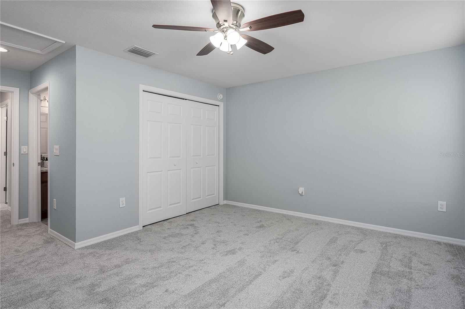 Image 21 of 32 For 2223 11th Avenue E