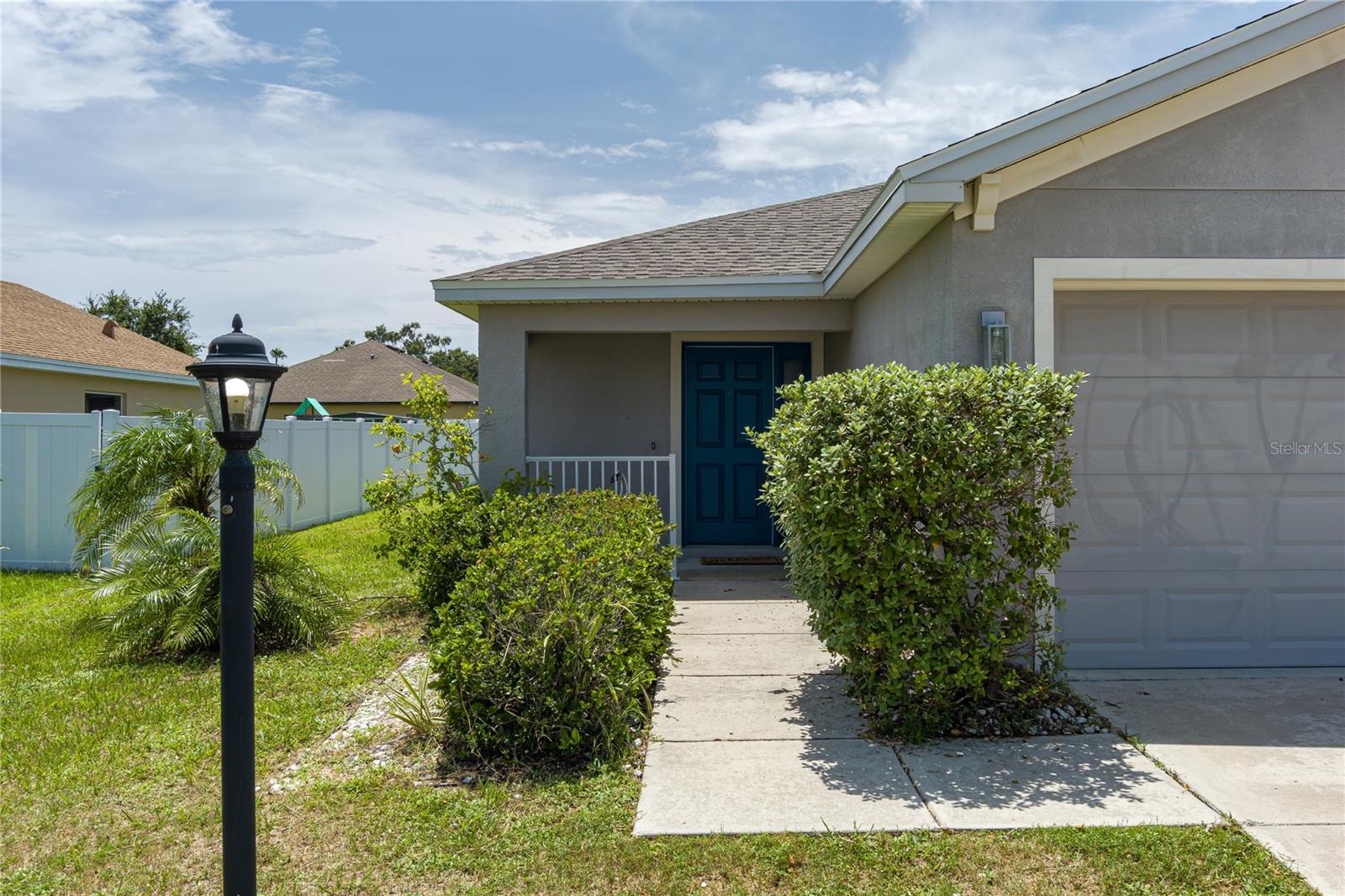 Image 32 of 32 For 2223 11th Avenue E