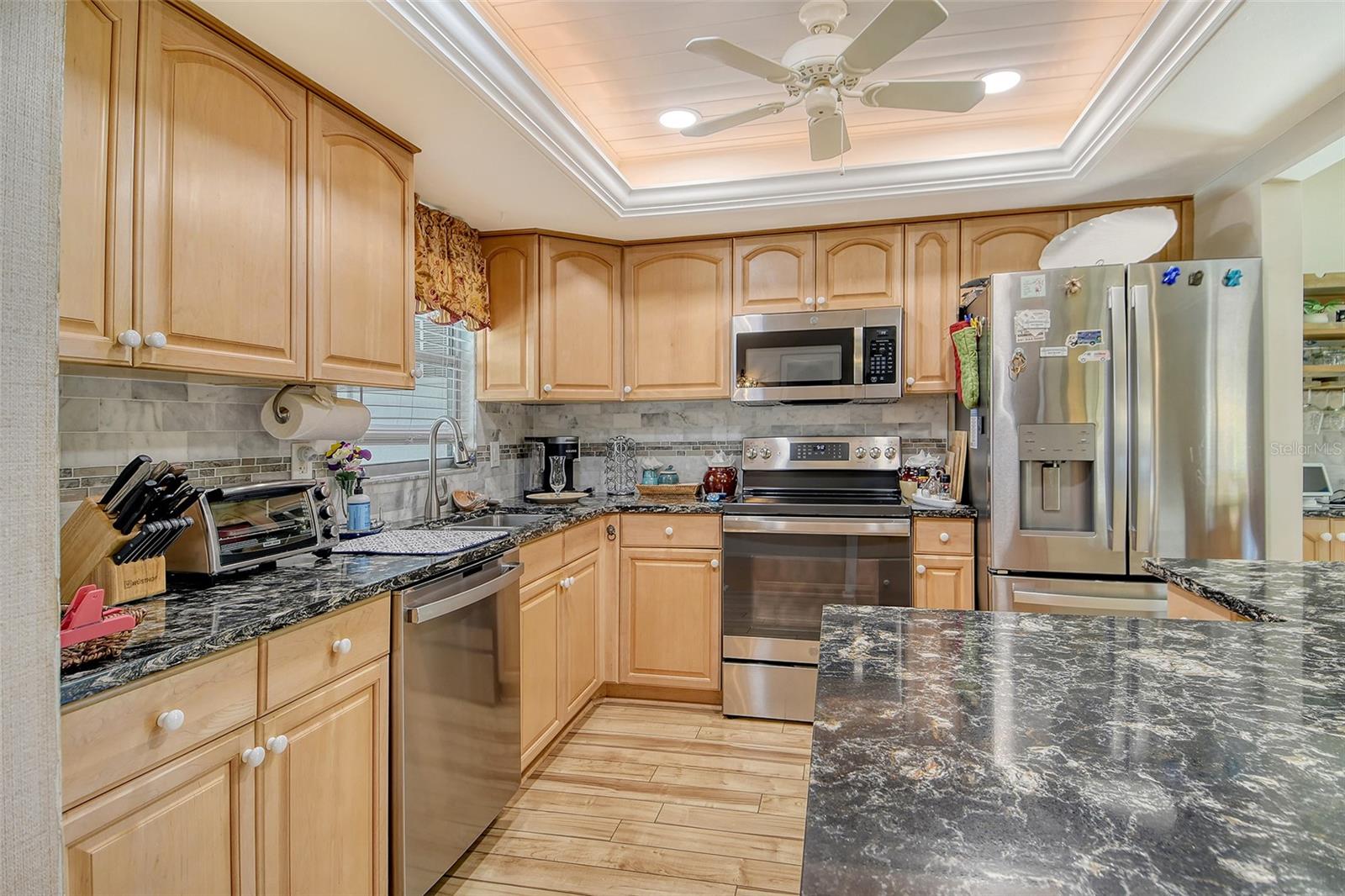 Image 22 of 90 For 2308 Waterbluff Place V304