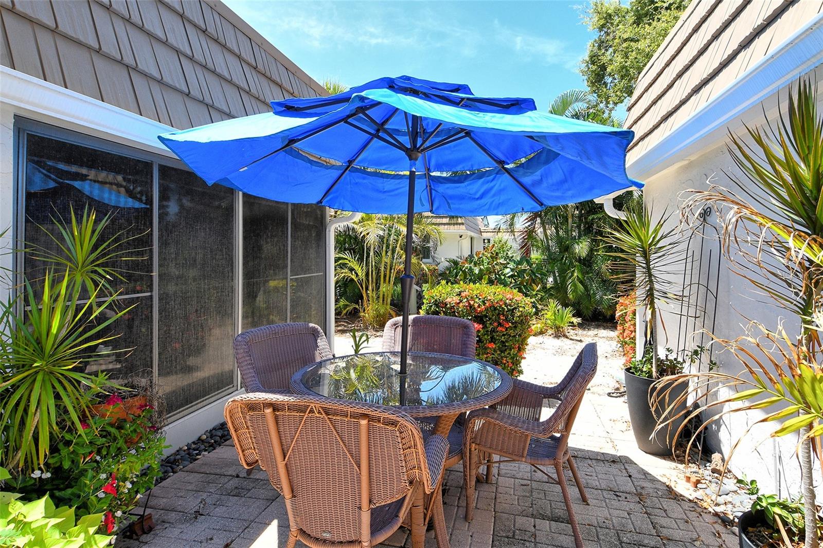 Image 31 of 90 For 2308 Waterbluff Place V304