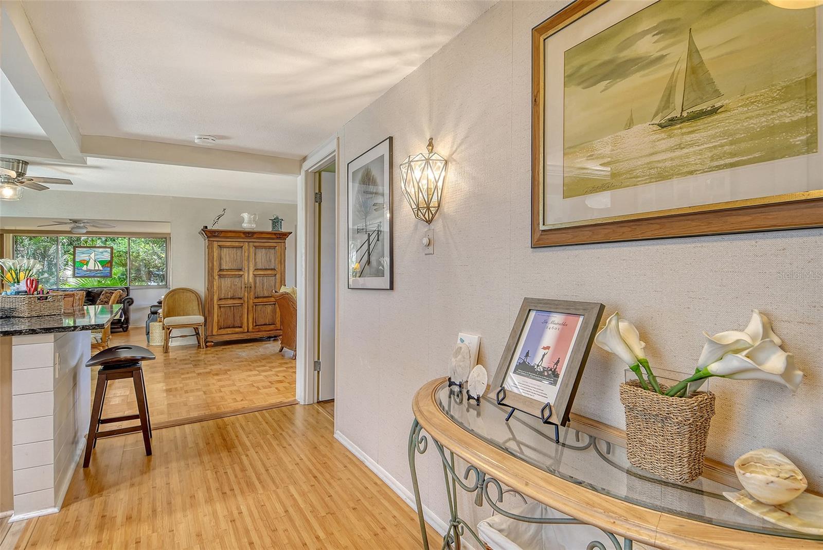 Image 4 of 90 For 2308 Waterbluff Place V304
