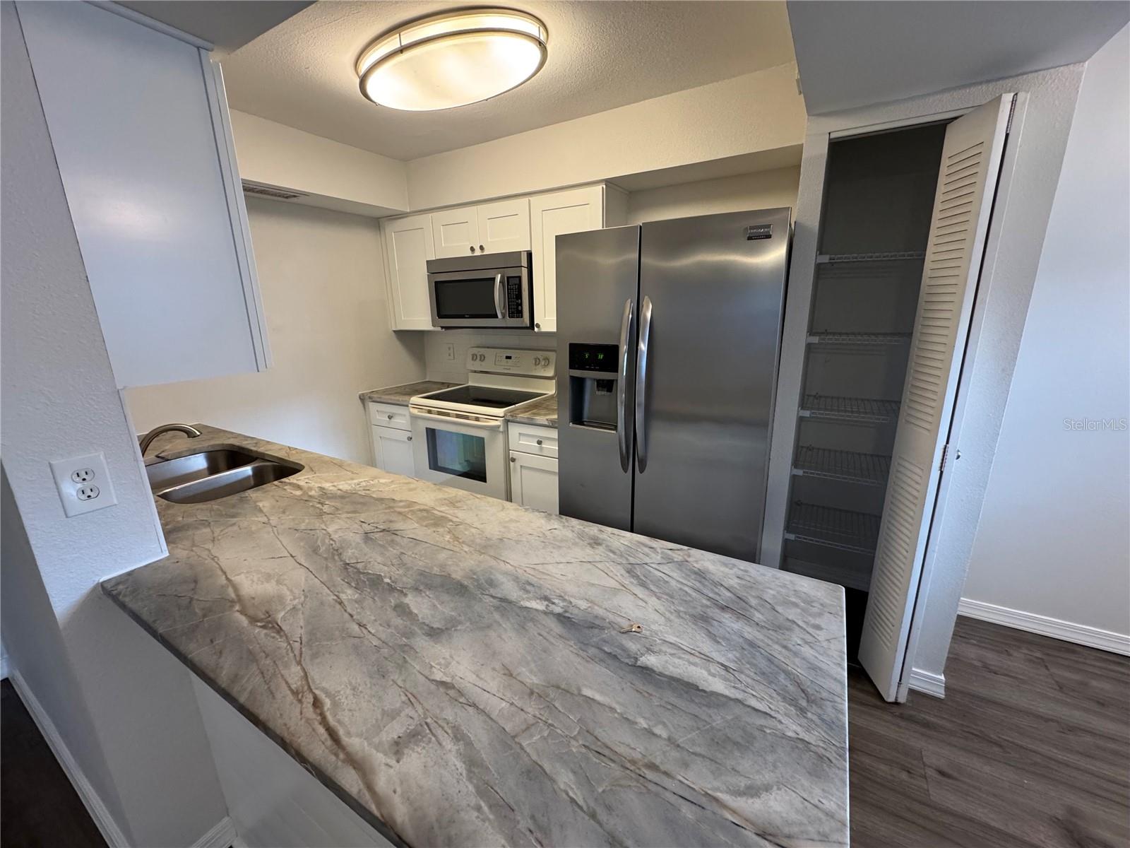 Image 2 of 5 For 4503 3rd Street Circle W 266