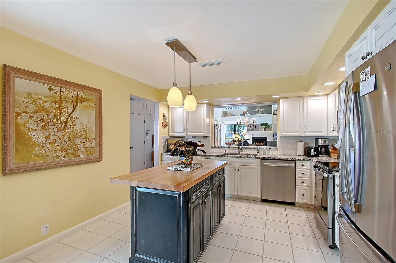 Image 11 of 54 For 7743 Fairway Woods Drive 1002