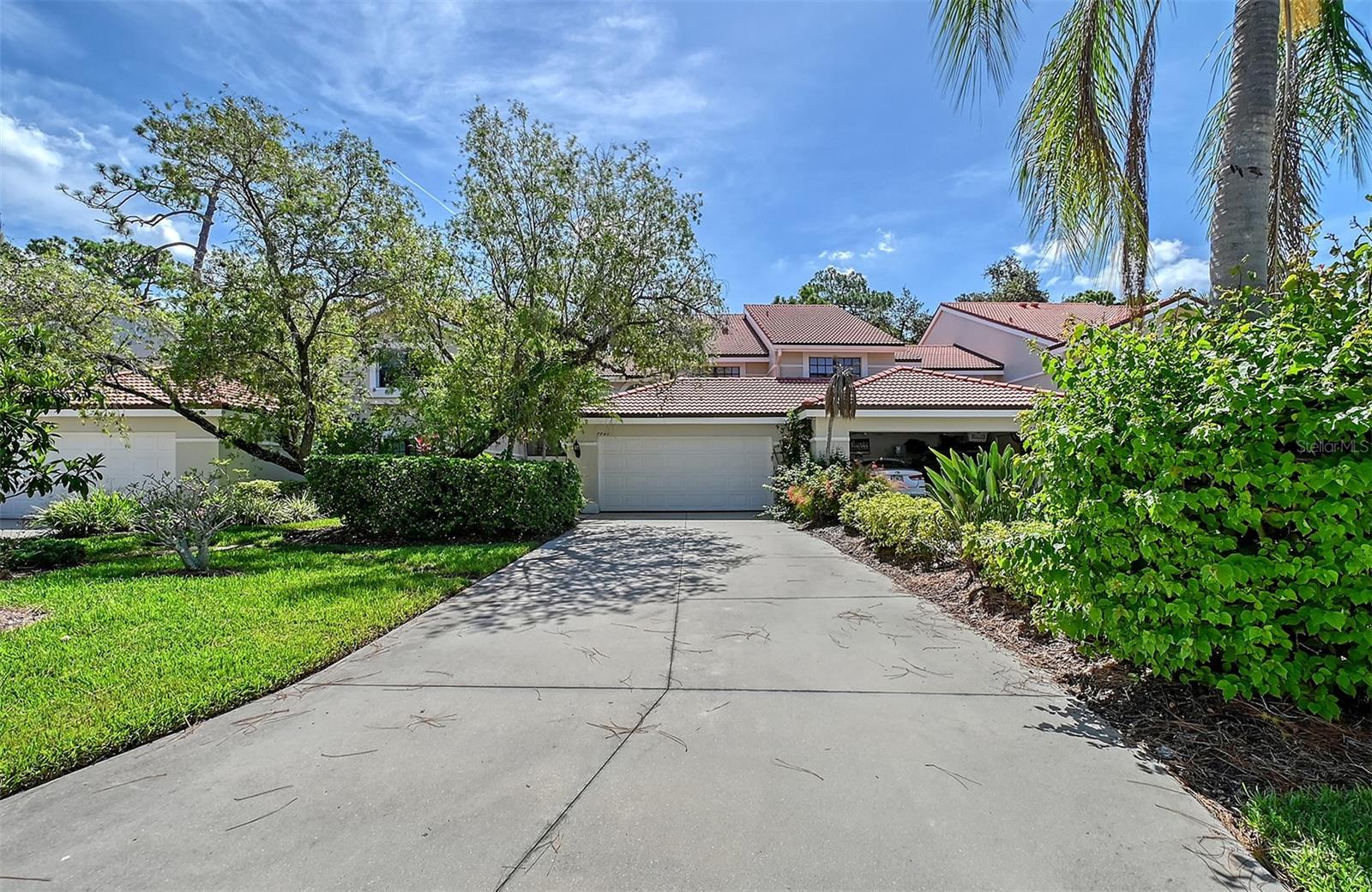 Image 2 of 54 For 7743 Fairway Woods Drive 1002