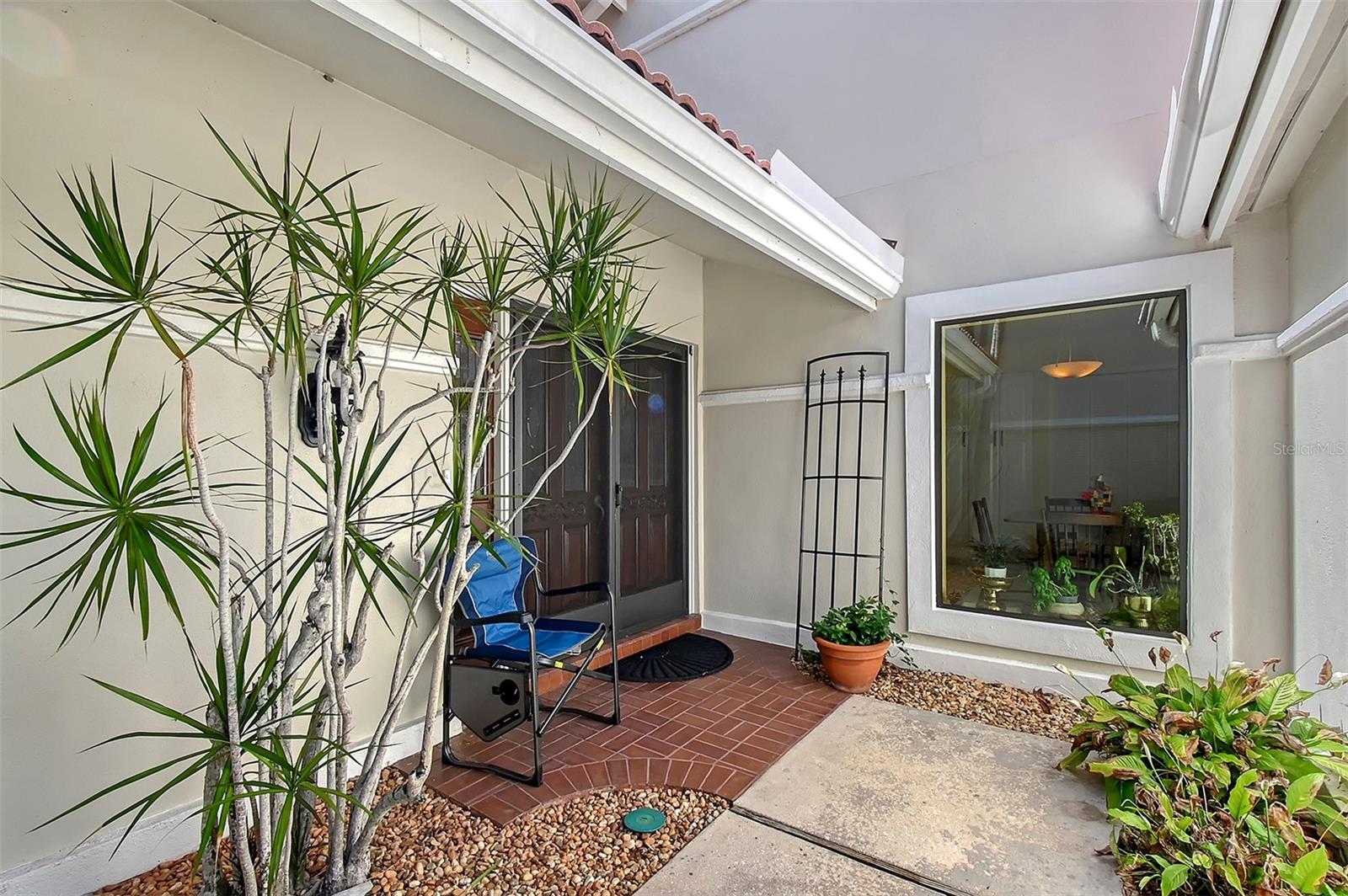 Image 9 of 54 For 7743 Fairway Woods Drive 1002