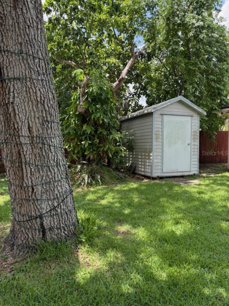 Image 4 of 18 For 1846 Barker Drive