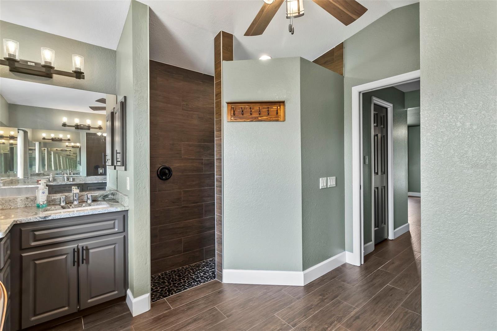 Image 30 of 90 For 2288 Brownville Street