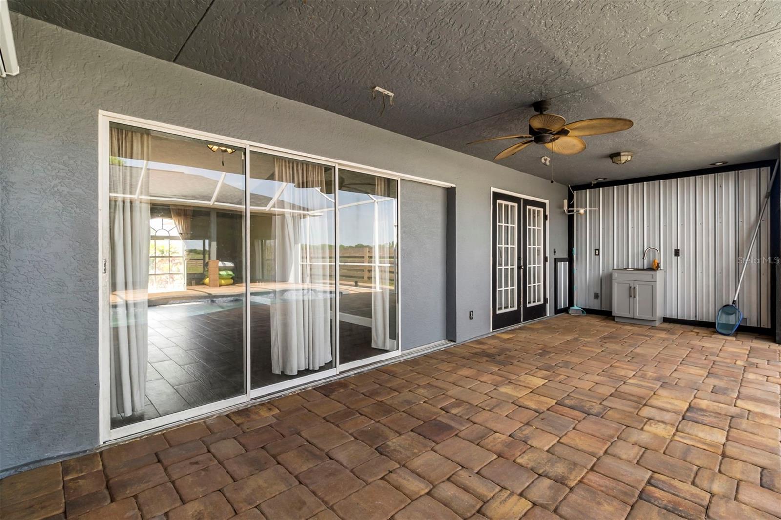 Image 74 of 90 For 2288 Brownville Street