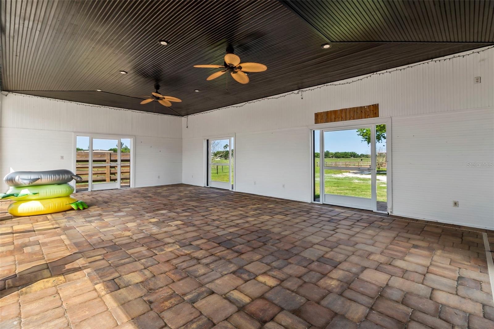 Image 82 of 90 For 2288 Brownville Street