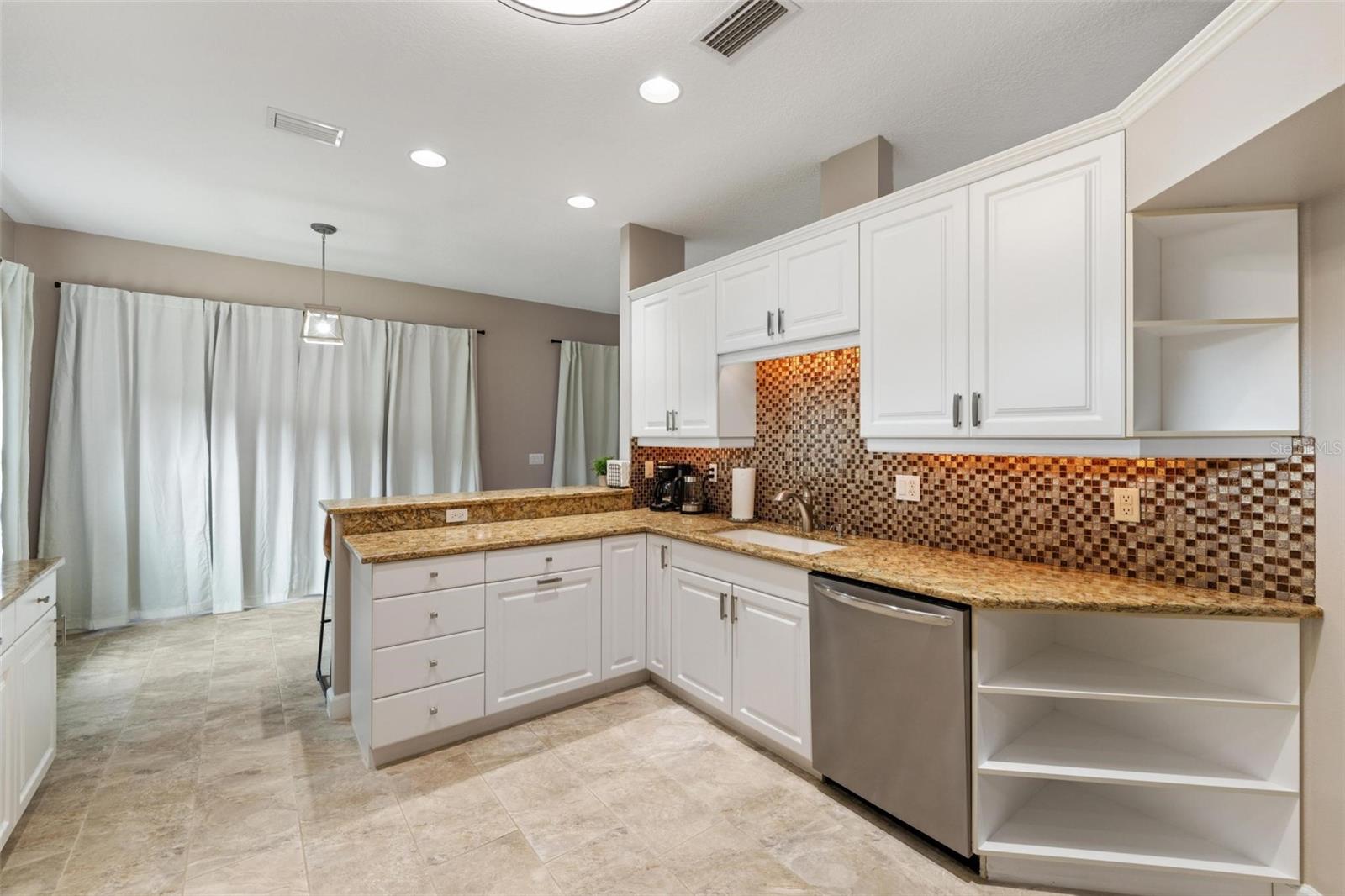 Image 14 of 64 For 4360 Iola Drive
