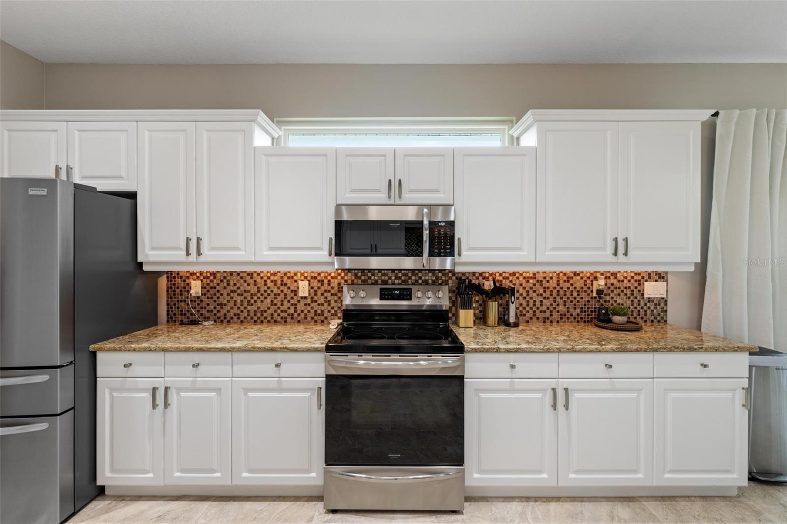 Image 17 of 64 For 4360 Iola Drive