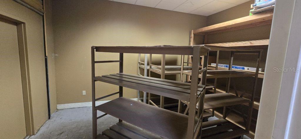 Listing photo id 10 for 13191 Starkey Road 11