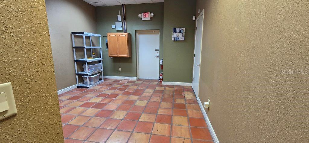 Listing photo id 12 for 13191 Starkey Road 11