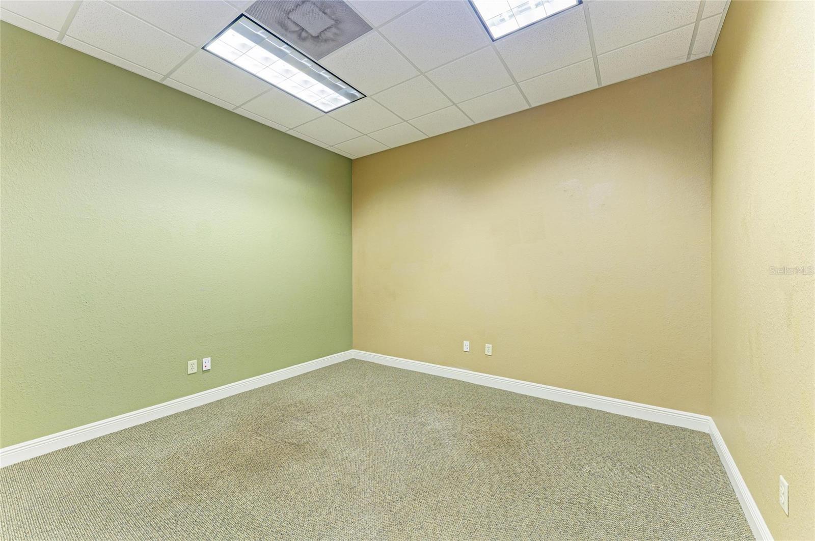 Image 26 of 36 For 13191 Starkey Road 11