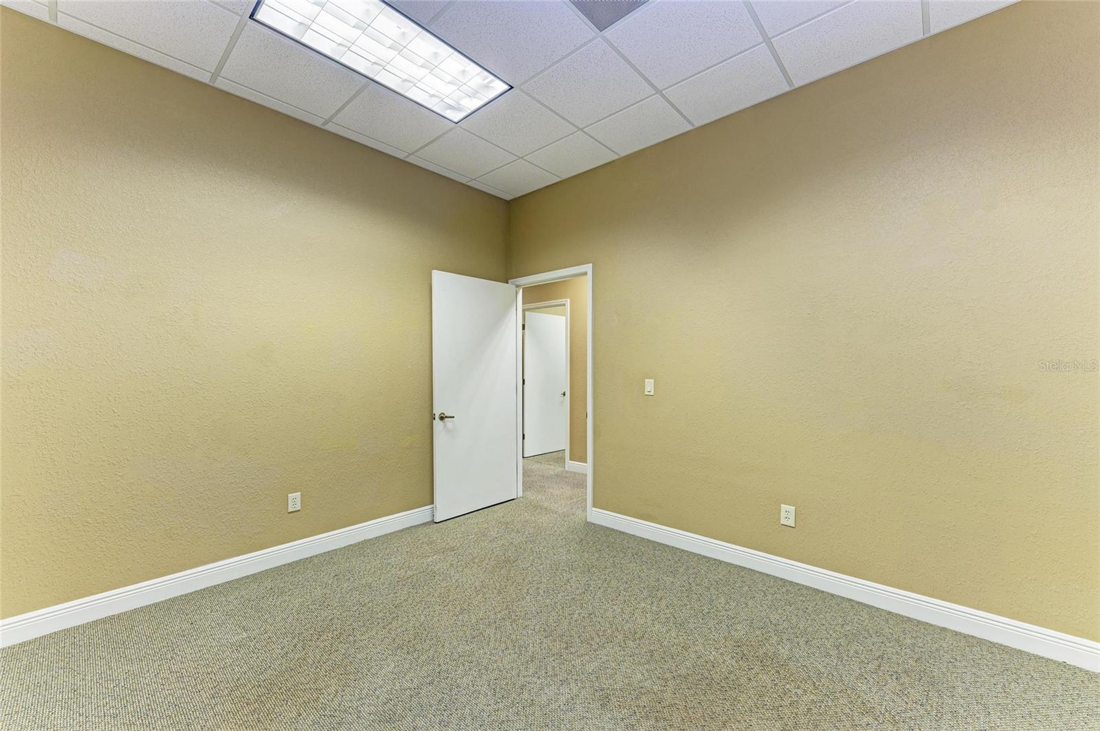 Image 27 of 36 For 13191 Starkey Road 11