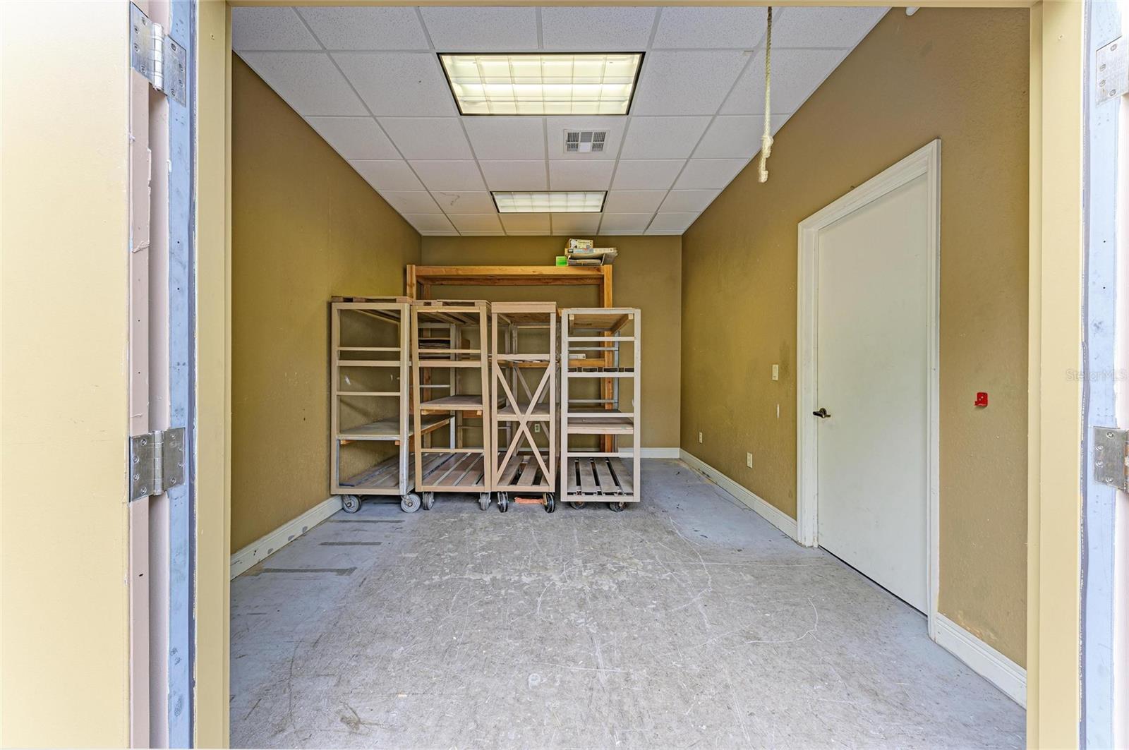 Image 34 of 36 For 13191 Starkey Road 11