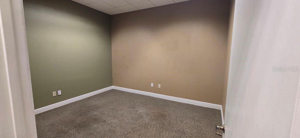 Listing photo id 6 for 13191 Starkey Road 11
