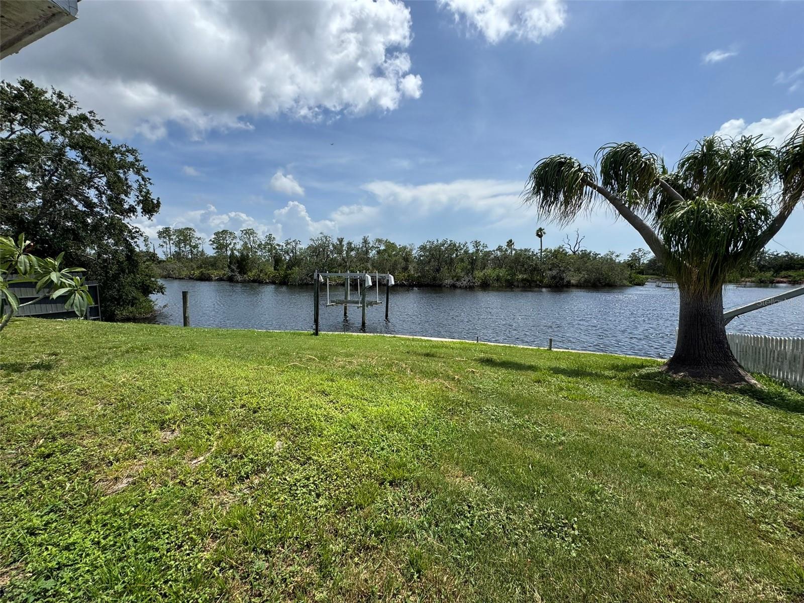 Image 11 of 56 For 1061 Rushmore Drive