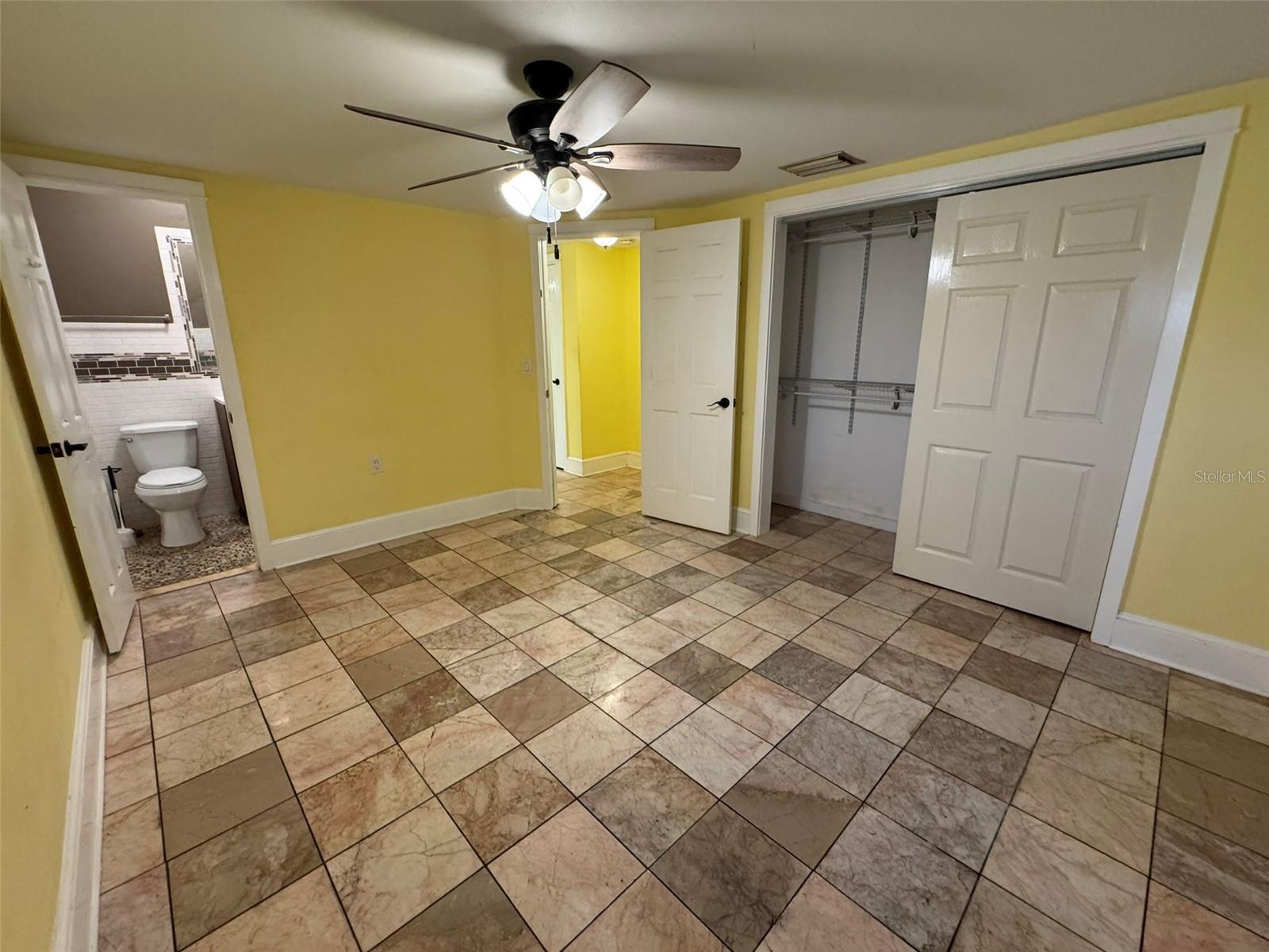 Image 15 of 56 For 1061 Rushmore Drive