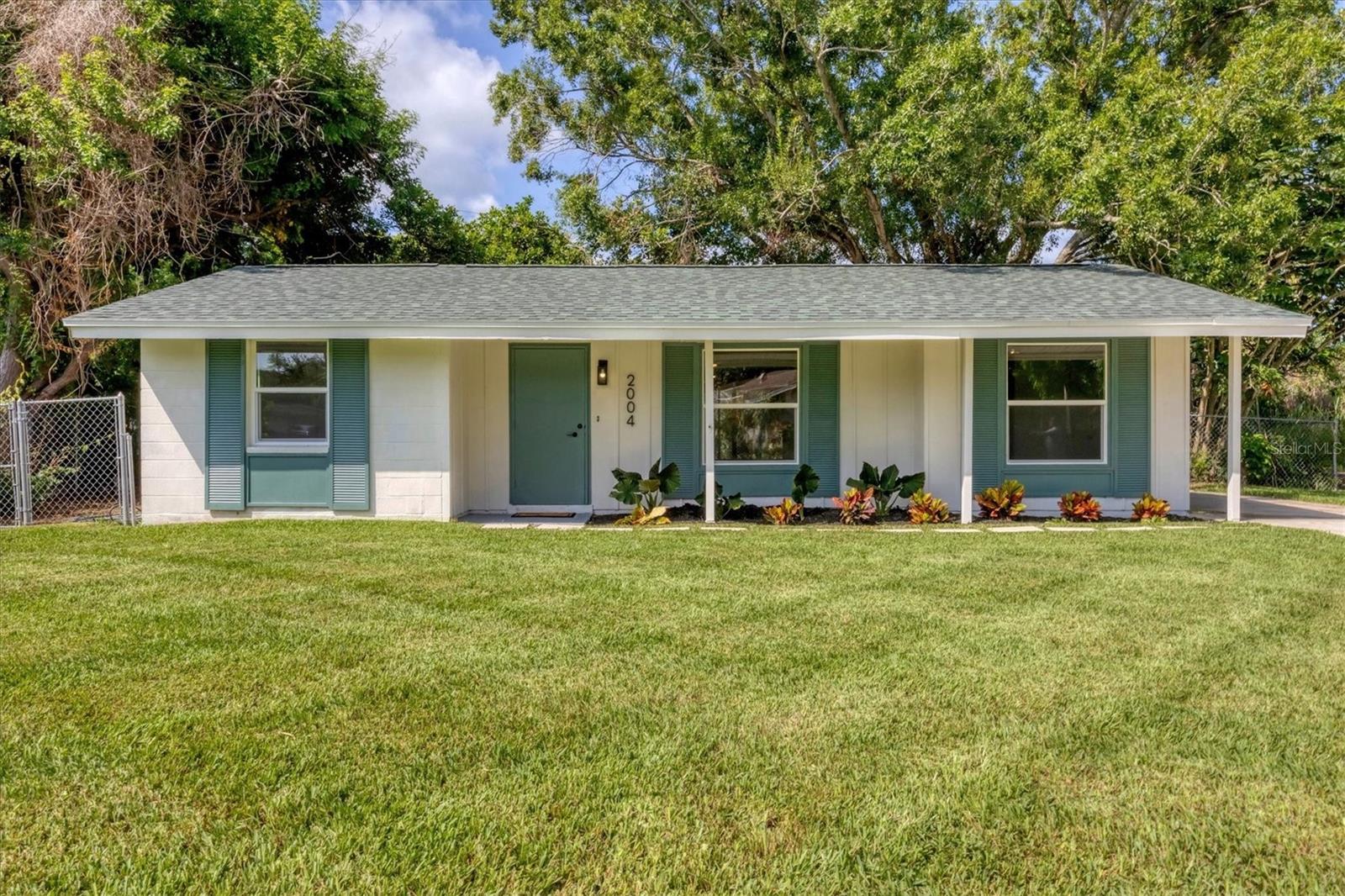 Details for 2004 52nd Avenue W, BRADENTON, FL 34207