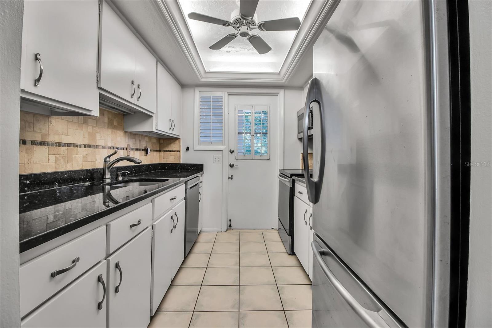 Image 21 of 40 For 3745 Almeria Avenue 6s