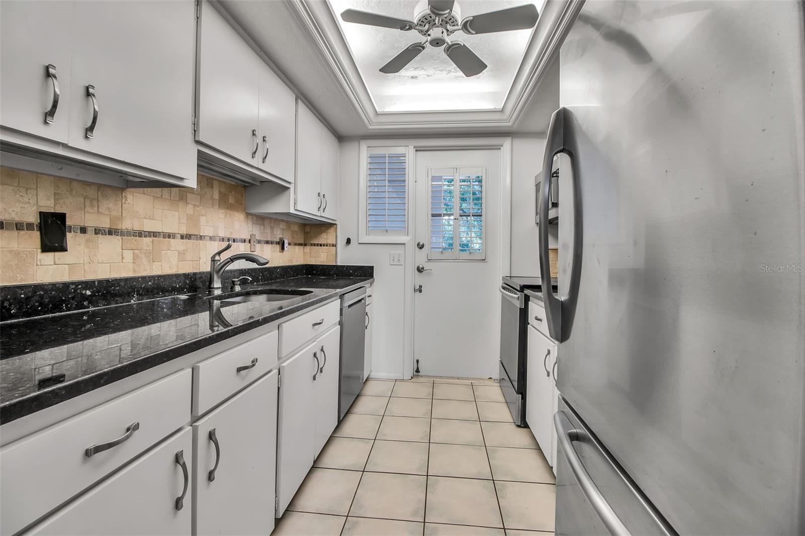 Image 22 of 40 For 3745 Almeria Avenue 6s