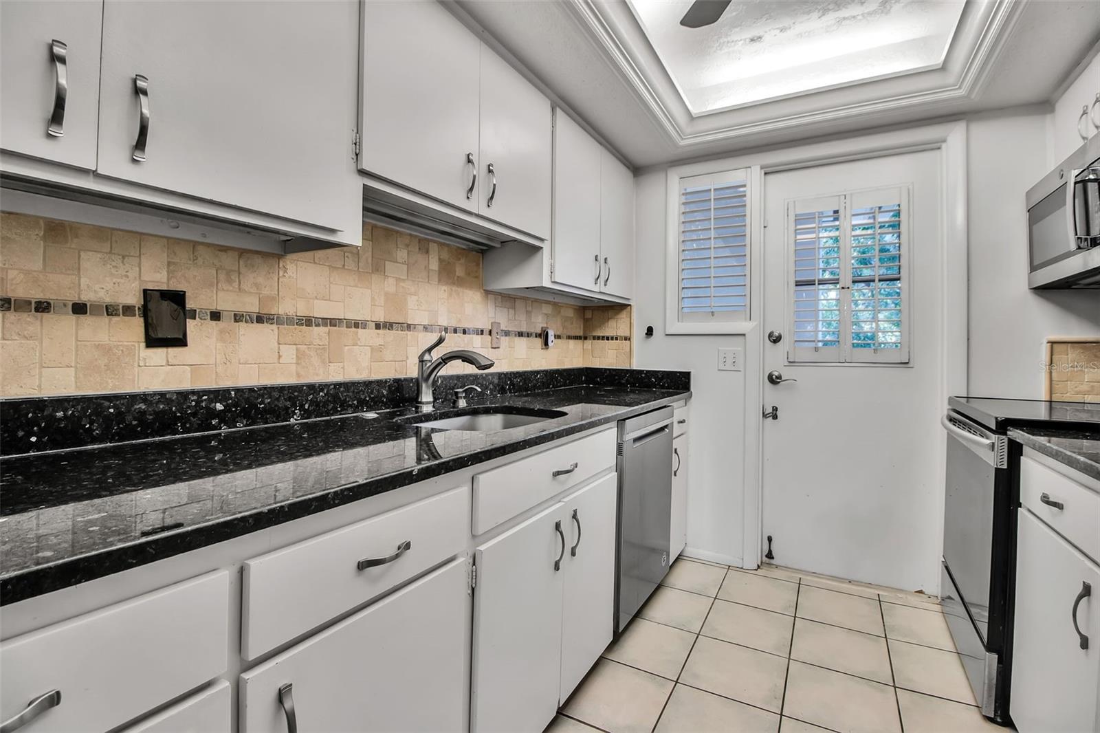 Image 23 of 40 For 3745 Almeria Avenue 6s