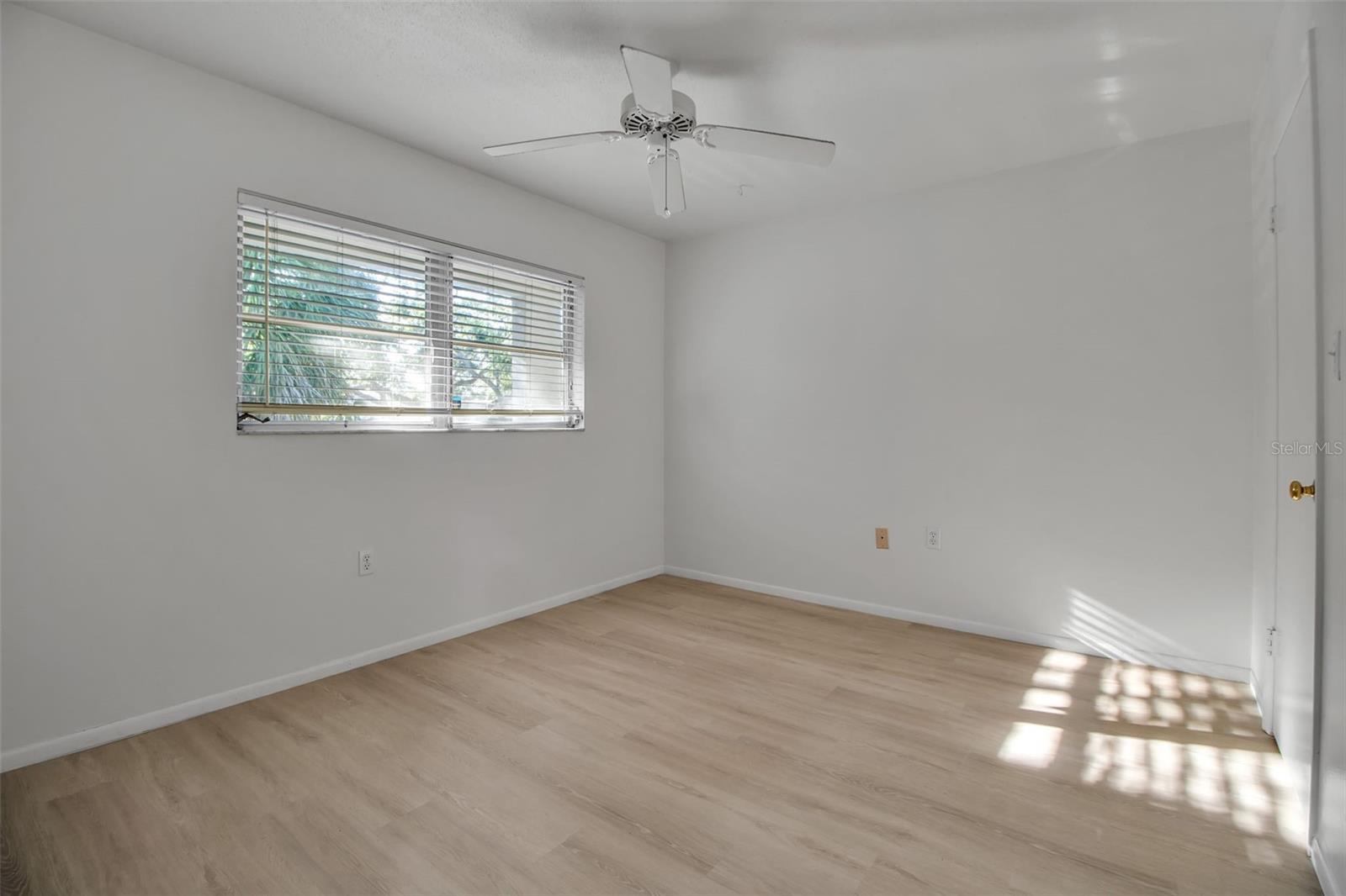 Image 34 of 40 For 3745 Almeria Avenue 6s