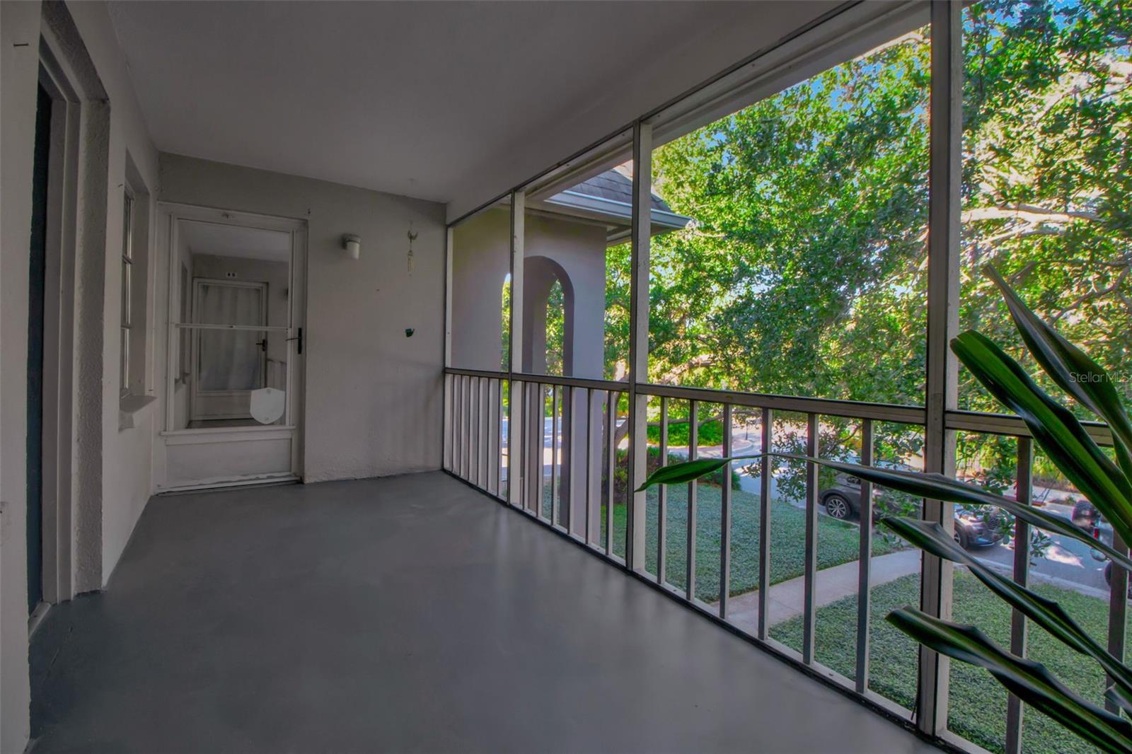 Image 7 of 40 For 3745 Almeria Avenue 6s