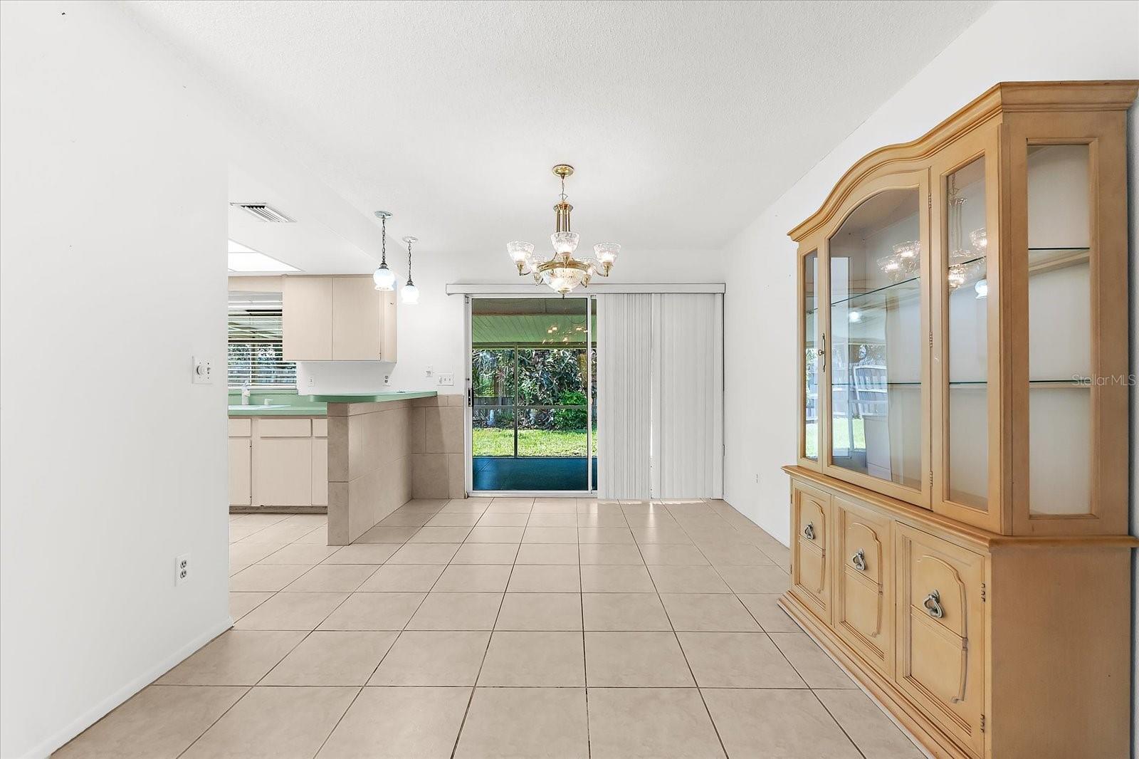 Image 10 of 39 For 3912 Prado Drive