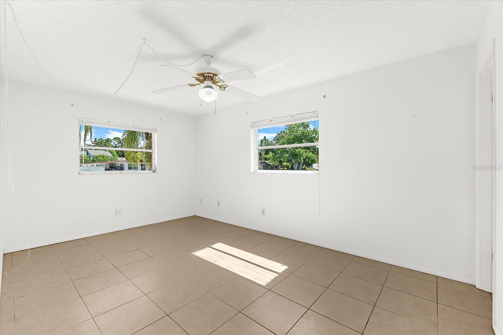 Image 18 of 39 For 3912 Prado Drive