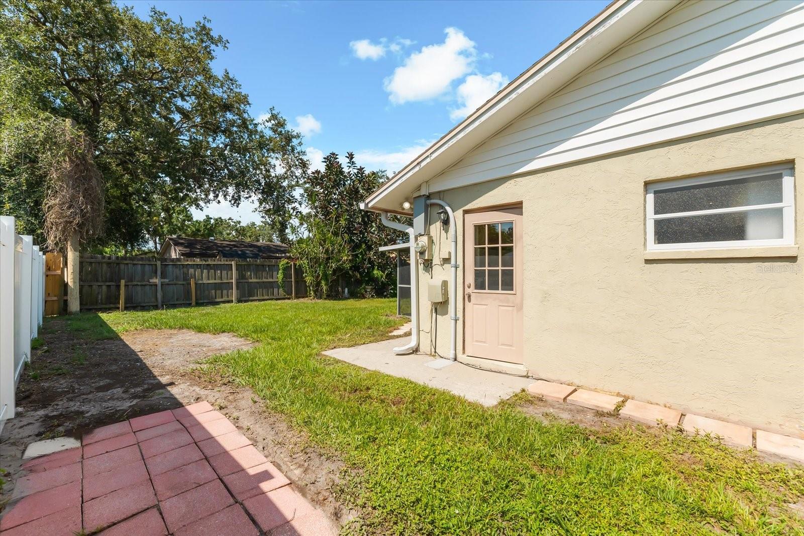 Image 30 of 39 For 3912 Prado Drive